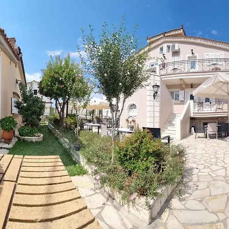 Appart hôtel Kormos Kávos